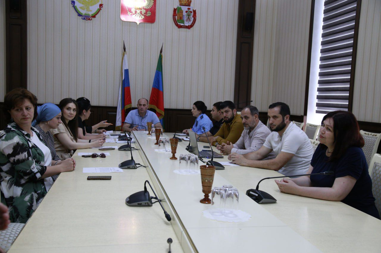 Заседание комиссии по делам несовершеннолетних и защите их прав при администрации ГО «г.Дербент».