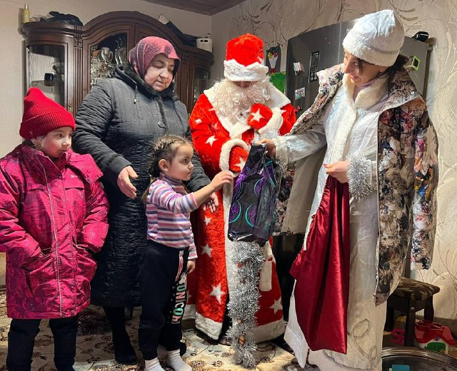 Праздник Новый год для детей...