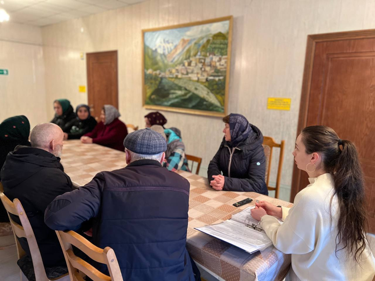 Специалист по социальной работе Шихкеримова Д.Р. организовала досуг для подопечных ОДПГПВиИ