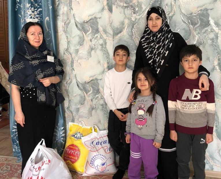 В преддверии Дня защитника Отечества в Комплексном центре Сергокалинского района посетили семьи участников СВО