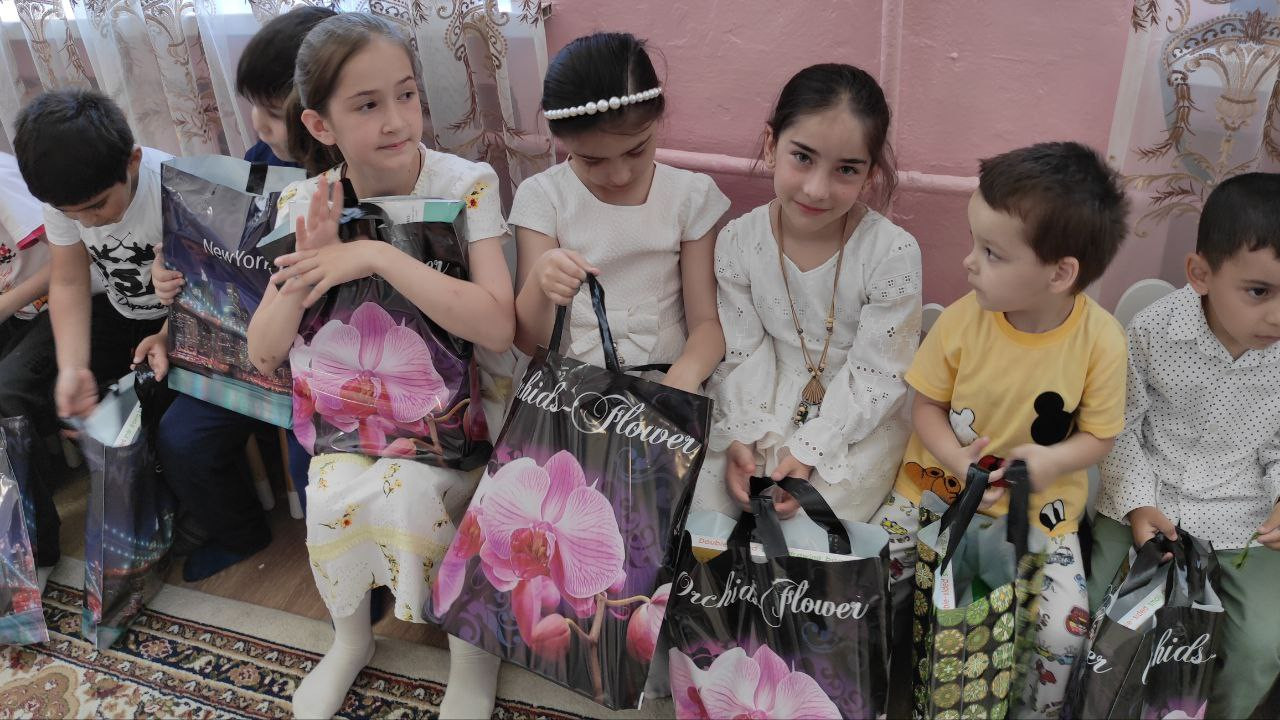 Акция "Пусть расцветают детские улыбки!"