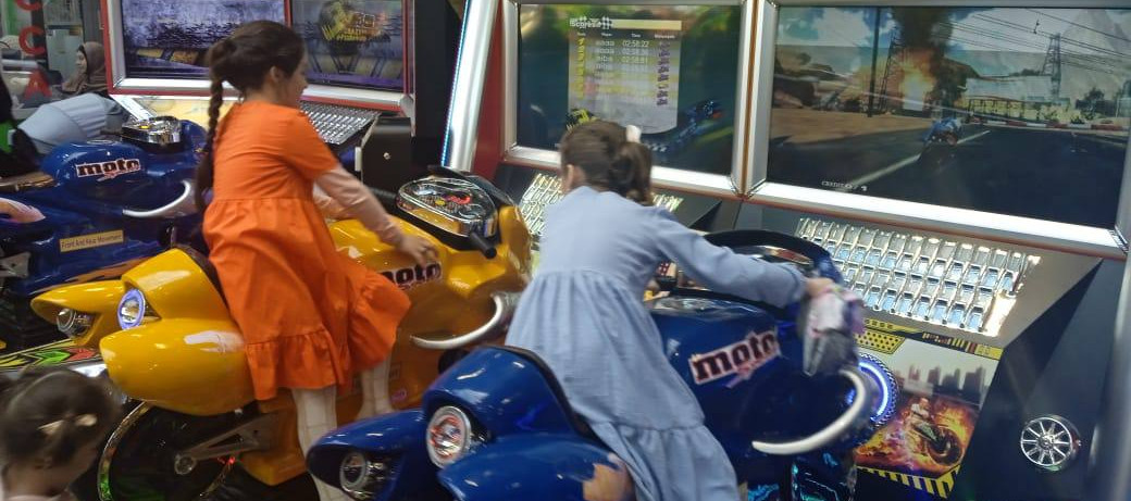 В Детском развлекательном центре  «Дружба» поздравили подопечных ребятишек Центра социального обслуживания г.Махачкалы