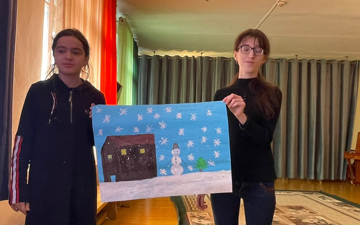 Выставка детских работ "Зимушка зима"