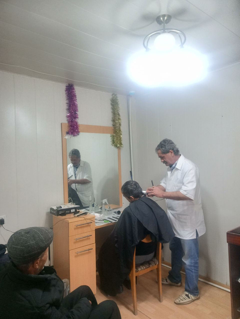 Оказание парикмахерских услуг отделением ОДП.