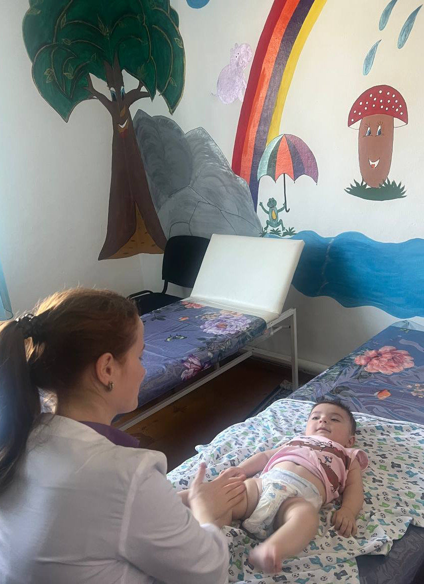 "Массаж при дисплазии ТБС"