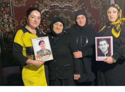 Социальные работники Гергебильского района посетили семью погибшего в ходе СВО военнослужащего