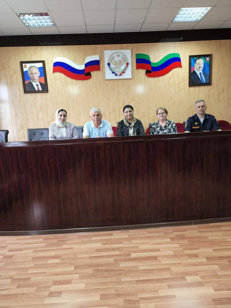 01.06 2023 г в Администрации Бабаюртовского района прошло
заседание по делам несовершеннолетних и...