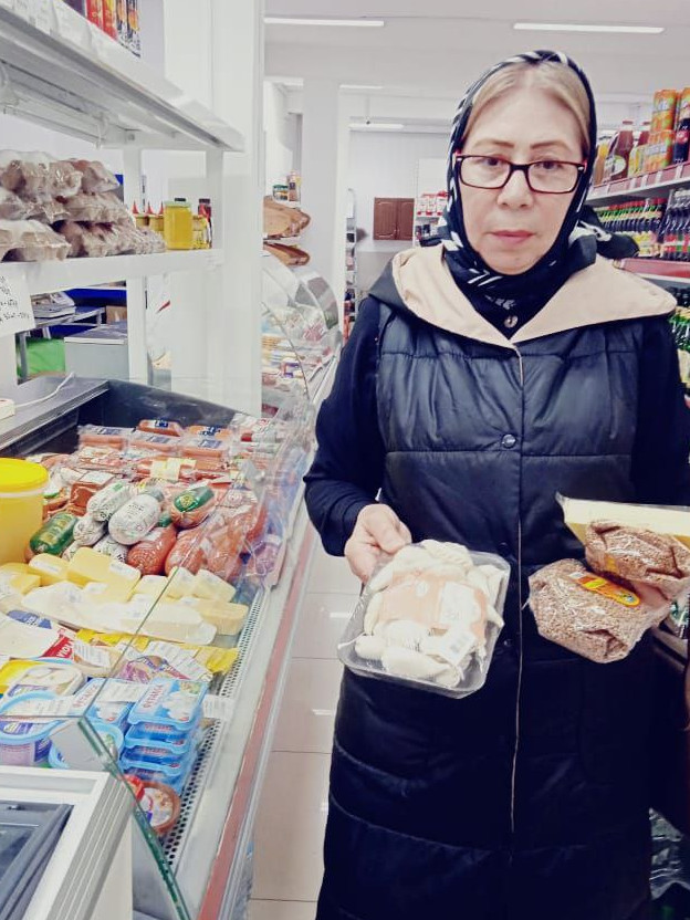 Прогулки, уборка, готовка и домашние хлопоты. Непростые будни социального работника