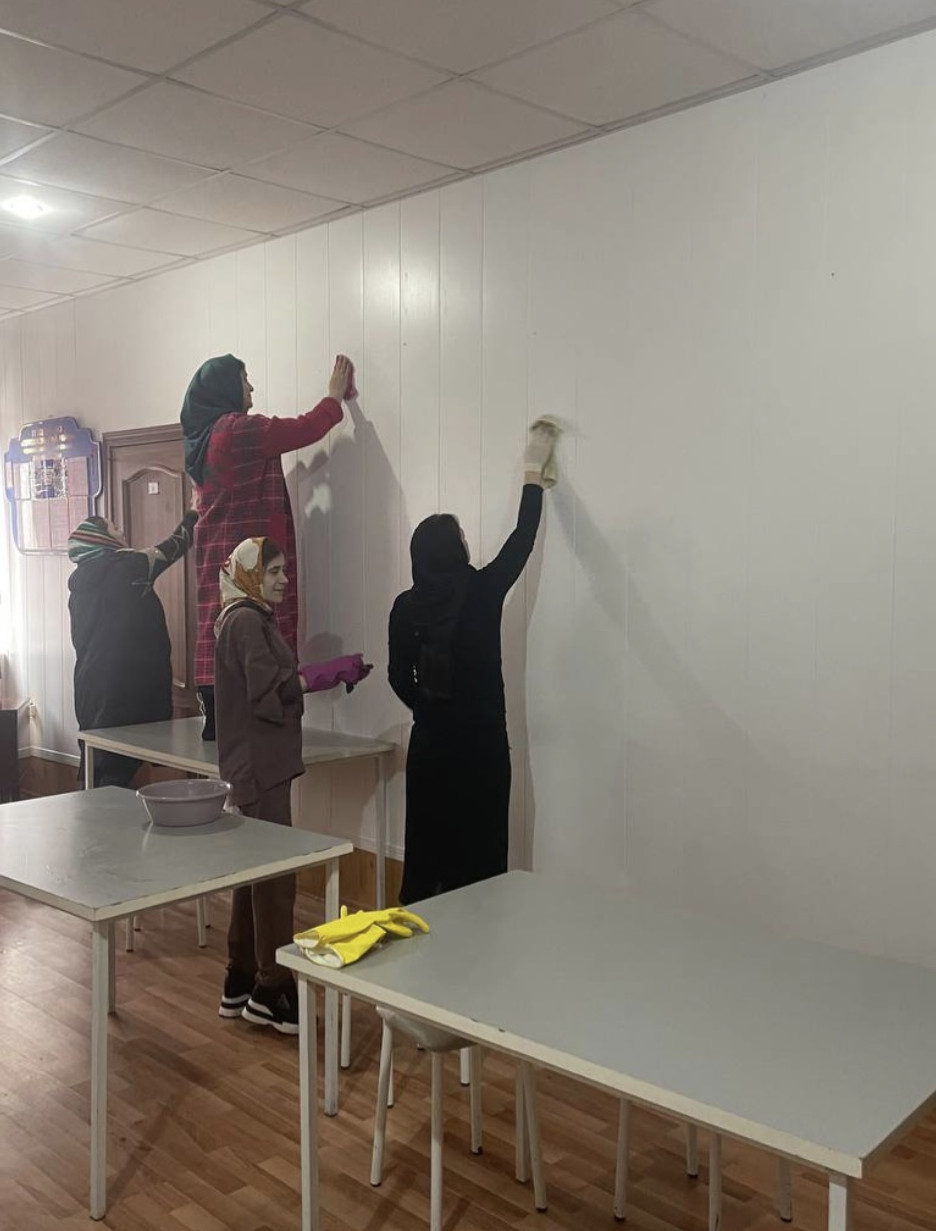 Субботник в отделении семьи и детей