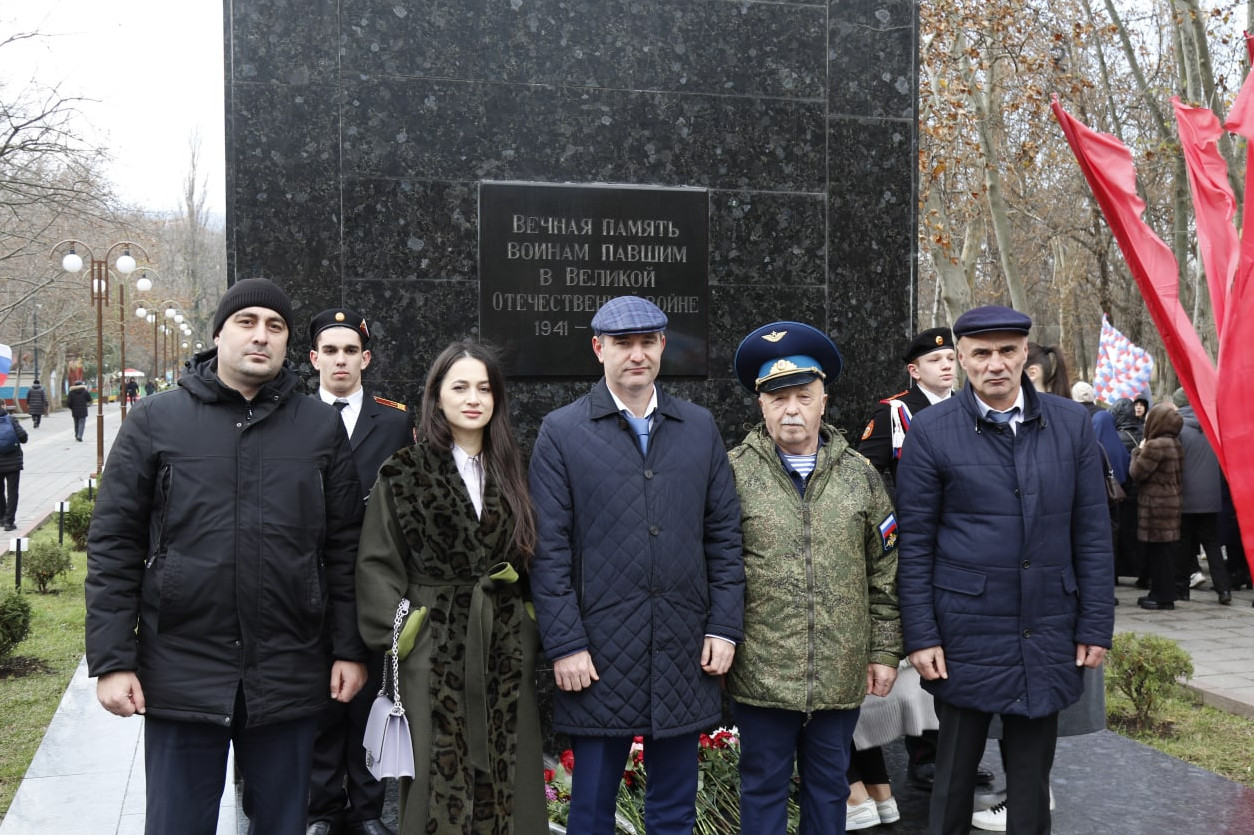 день героев