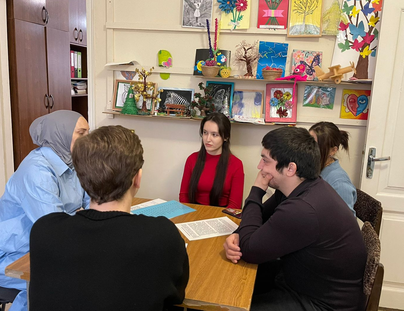 Заседание клуба " Молодожены"