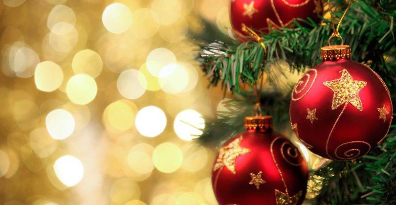 Работники 2-го отделения надомного обслуживания посетили своих подопечных, поздравили с наступающим Новым годом