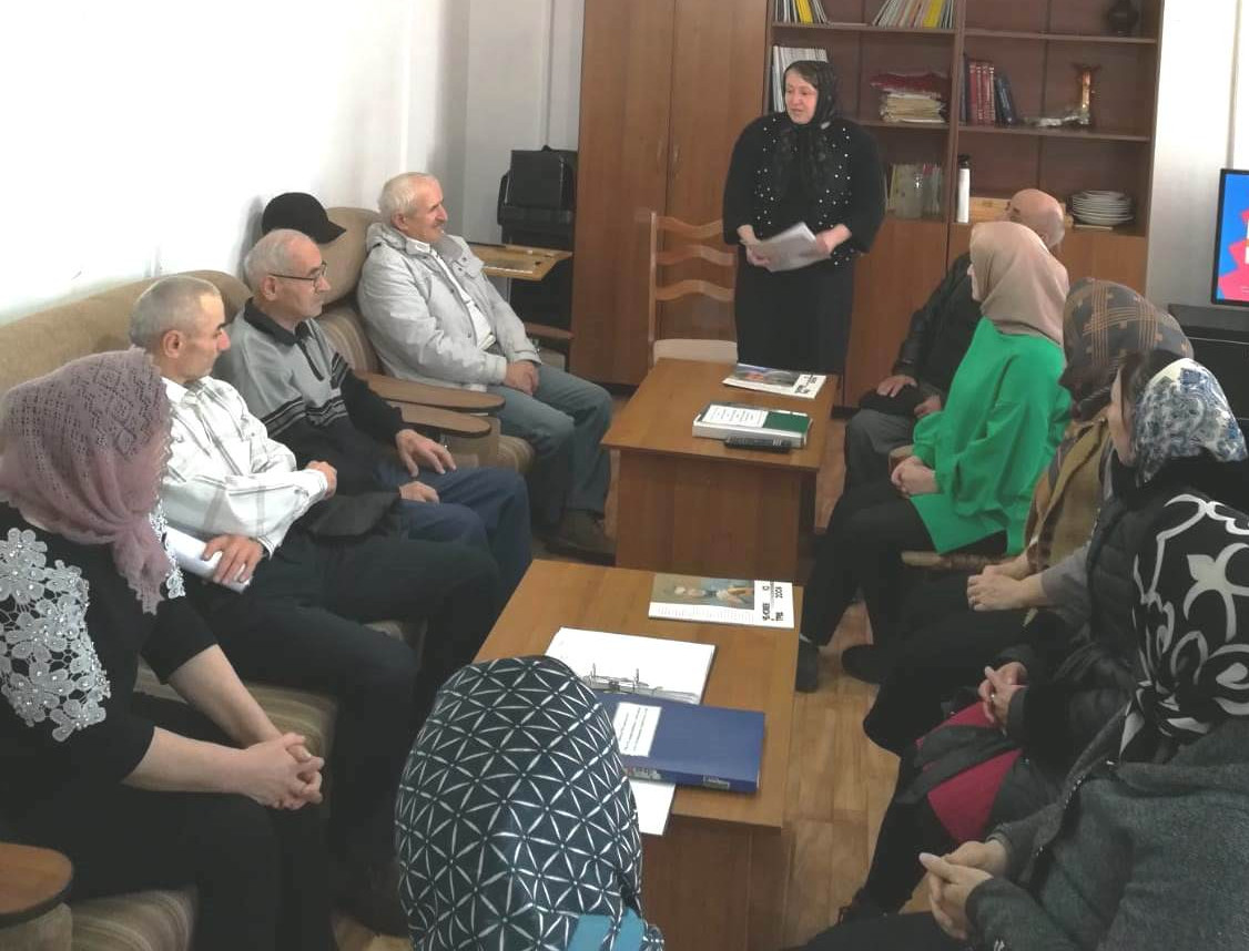 В Комплексном центре социального обслуживания населения Дахадаевского района состоялся «круглый стол» с участием граждан пожилого возраста и инвалидов
