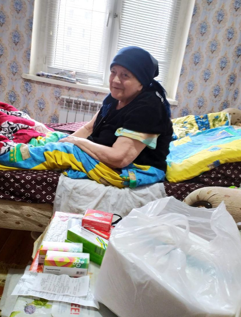 Покупка и доставка за счет средств получателя социальных услуг.