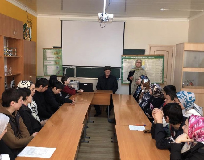 Проведение военно-профориентационных мероприятий  "Военная профессия достойный выбор"