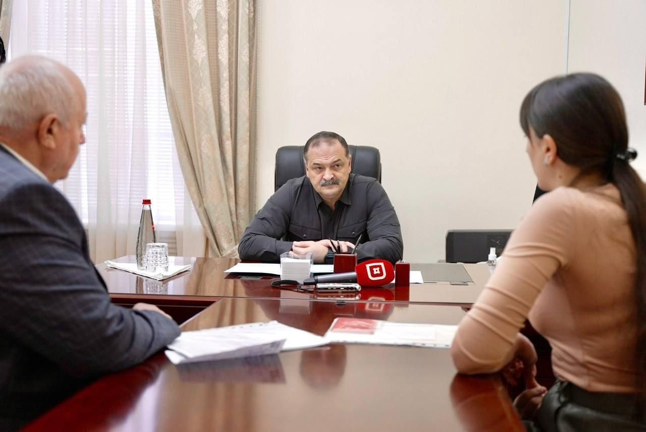 СЕГОДНЯ СЕРГЕЙ МЕЛИКОВ РАССМОТРЕЛ РЯД ОБРАЩЕНИЙ ГРАЖДАН