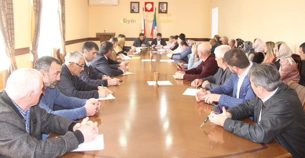 Работодателям г.Буйнакска  и Буйнакского района рассказали о мерах поддержки субъектов малого и среднего предпринимательства