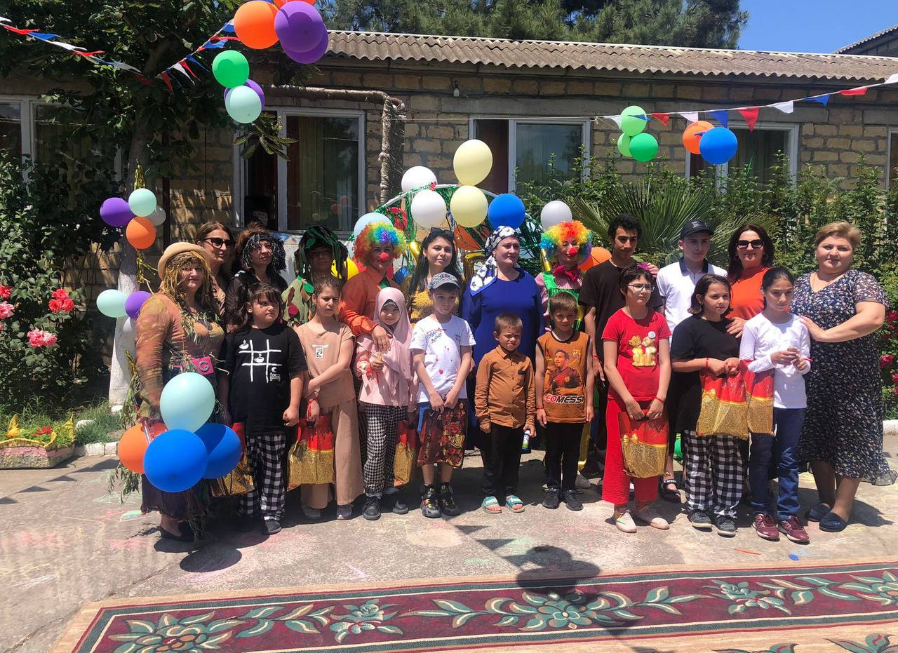 10 детей подопечных ОСОДД и СД были приглашены на праздник 1 июня ДОУ г,Даг.Огни «Улыбка»