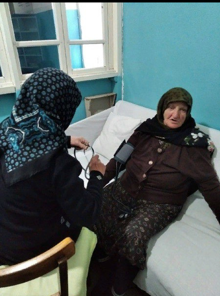 Оказание  социально-медицинских услуг подопечной.