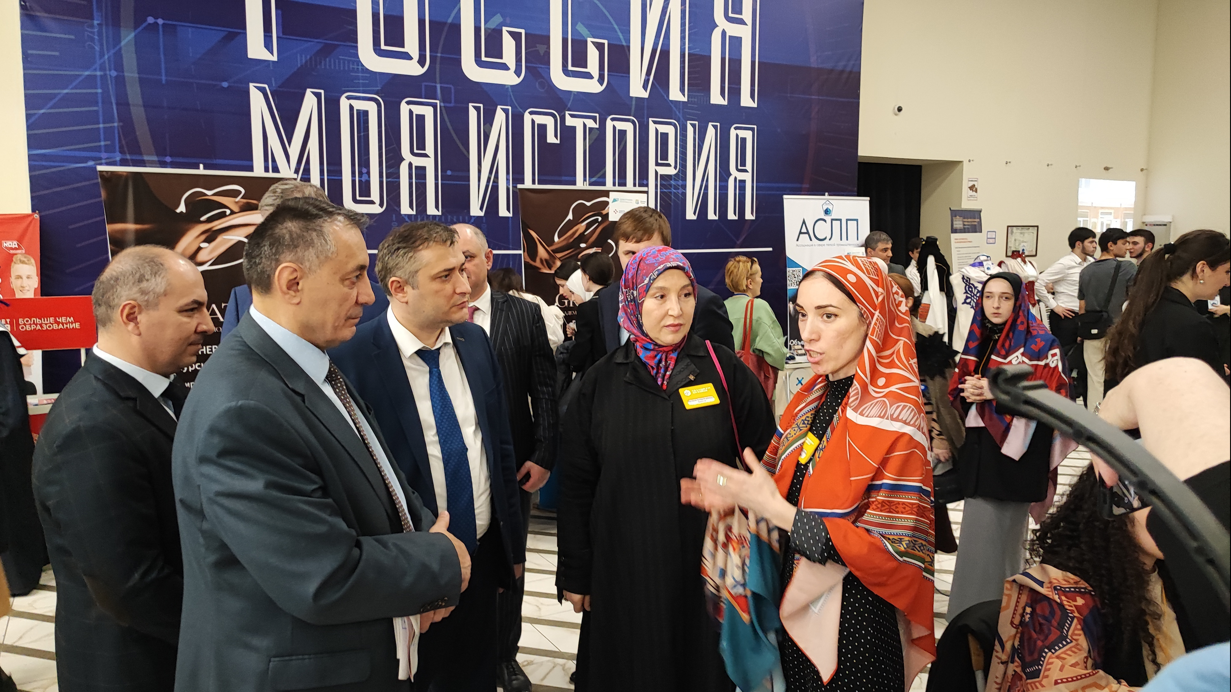 В Дагестане стартовал Региональный этап Всероссийской ярмарки трудоустройства "Работа России. Время возможностей"