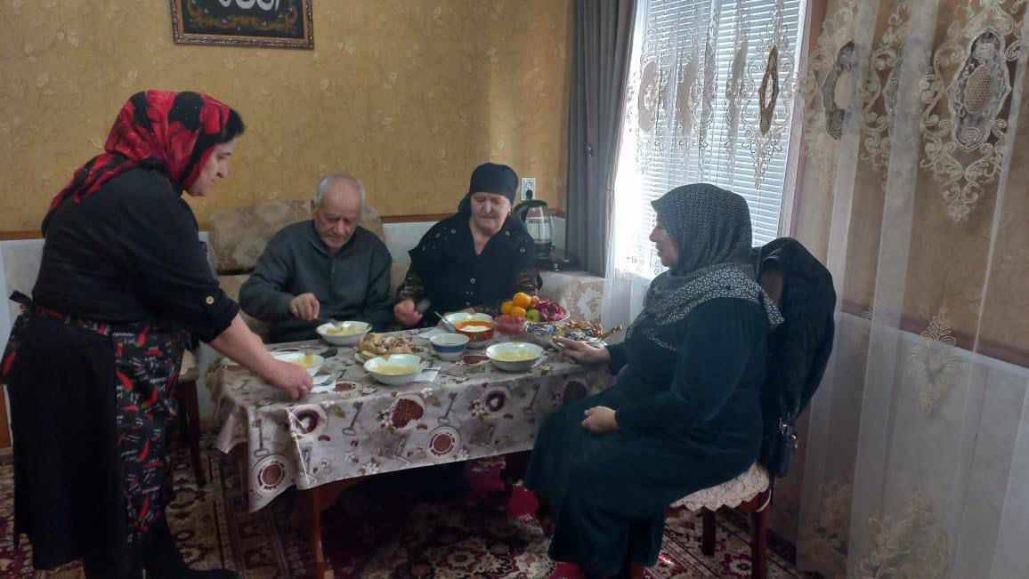 Социальные работники 2-го отделения граждан пожилого возраста и инвалидов на дому