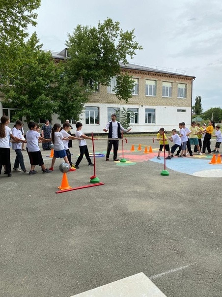 Комплексный центр Кизлярского района принял участие в  в мероприятиии по проведению месячника антинаркотической направленности и популяризации здорового образа жизни « Мы за ЗОЖ».