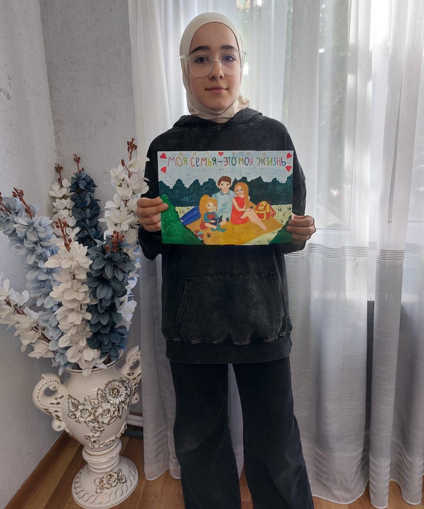 Итоги первого этапа  Республиканского конкурса рисунков "Наша семья".