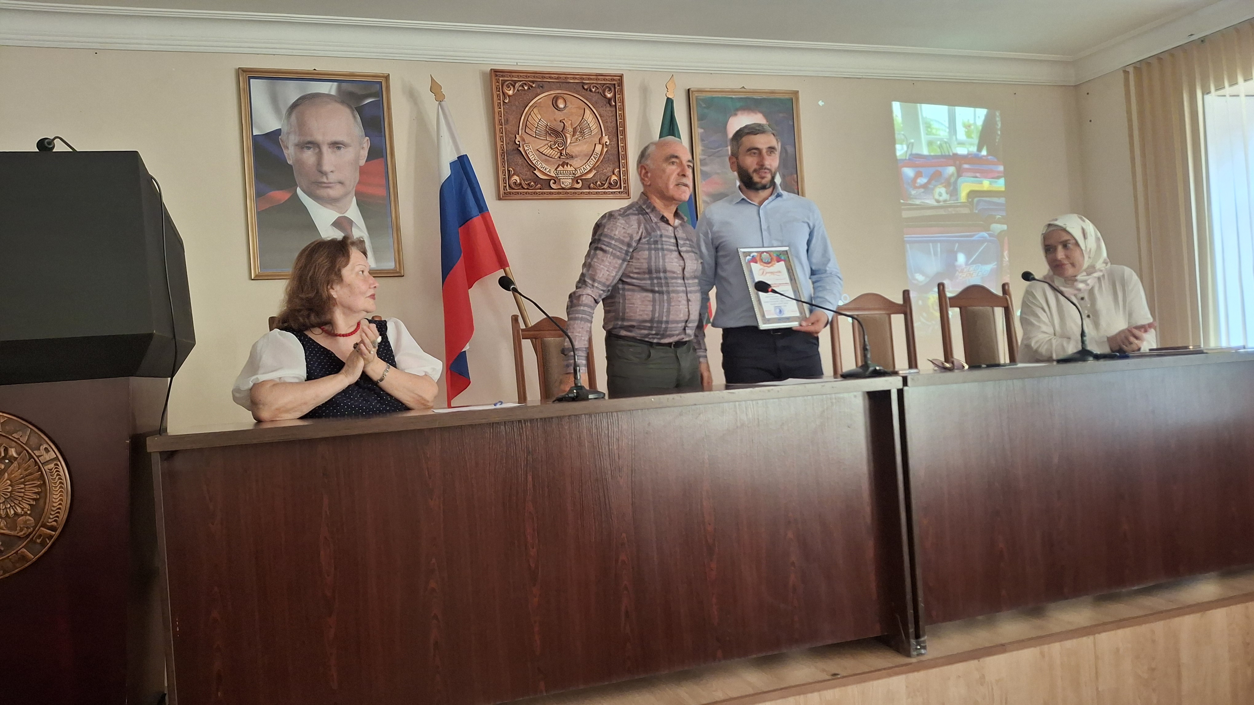 В центре социального обслуживания населения Минтруда Дагестанапрошла встреча, посвящённая работе с детьми с ограниченными возможностями здоровья
