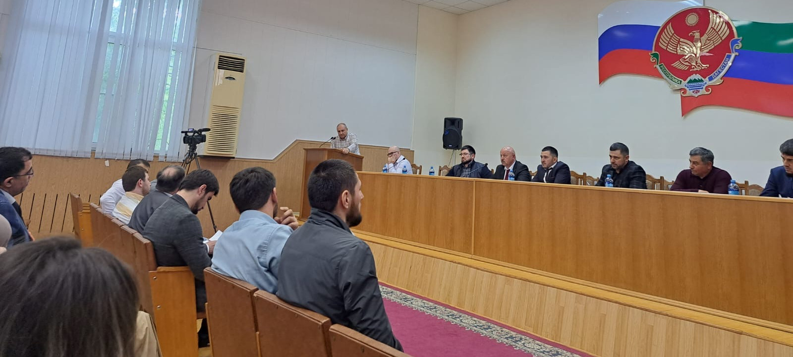 Рабочая группа «Мобильный офис» провела в г.Избербаше встречу с предпринимателями и рассказала им о государственной поддержке малого и среднего бизнеса