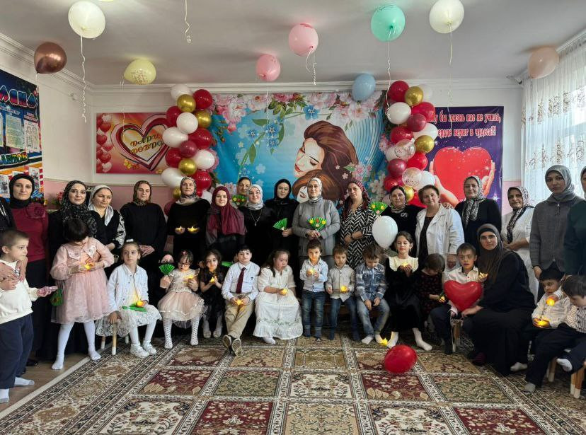 «Говорите мамам нежные слова": Праздничное мероприятие прошло в Реабилитационном центре для детей с ОВЗ в рамках Года семьи