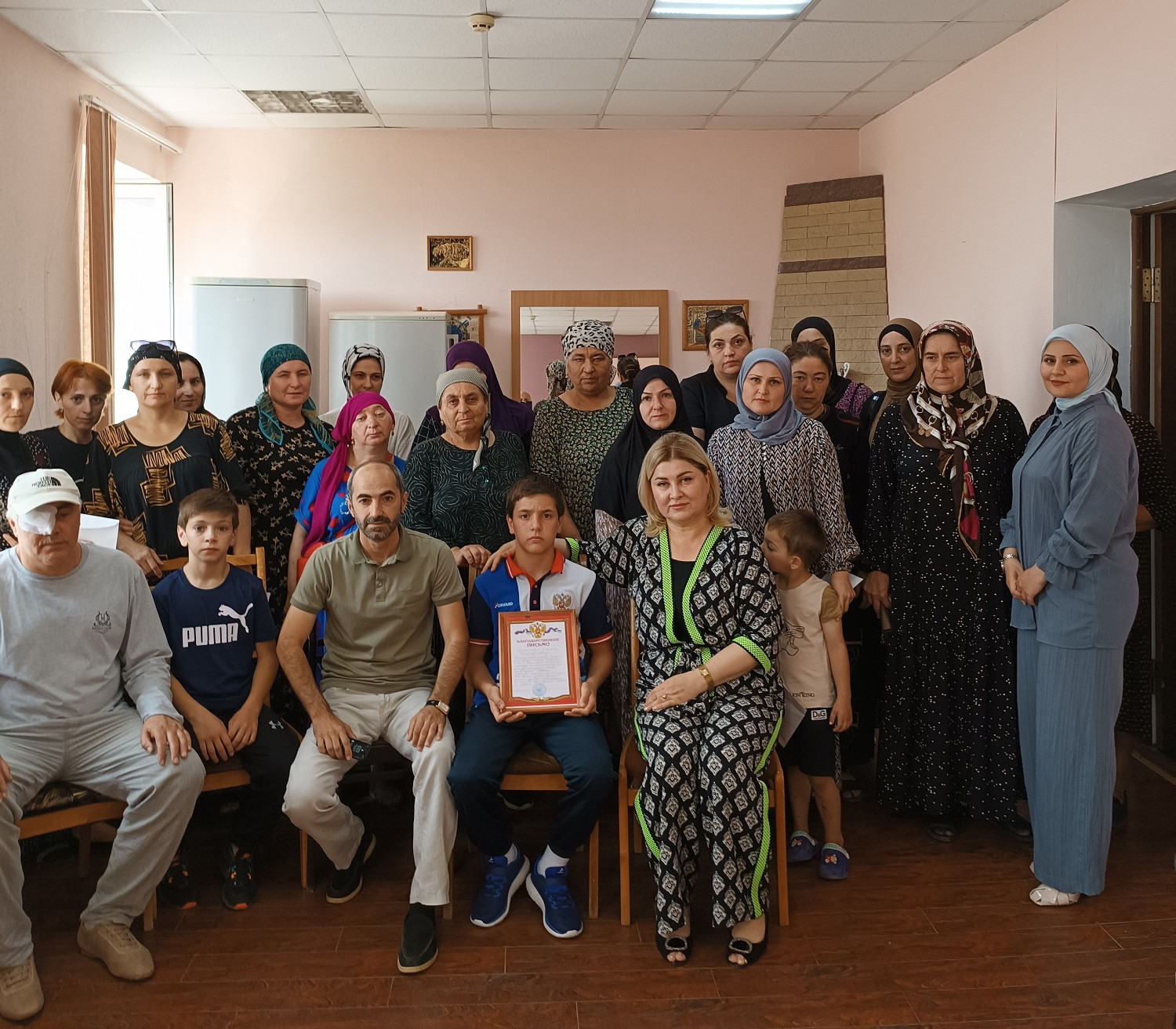 Помощь малоимущим семьям.