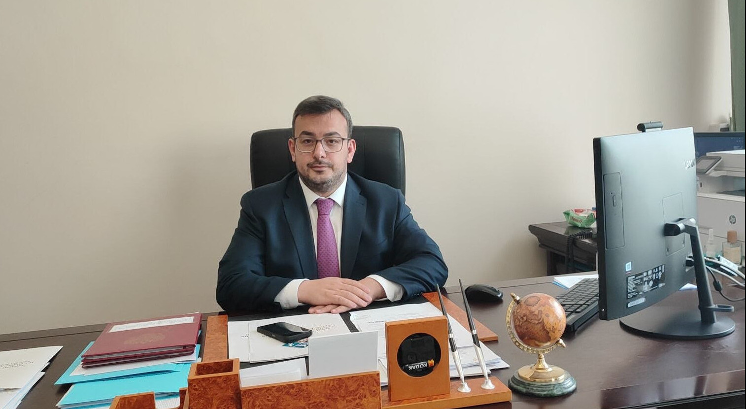 Работники Минтруда РД под руководством Магомедзагида Кихасурова в режиме ВКС приняли участие в совещании Минтруда России по Всероссийской ярмарке трудоустройства