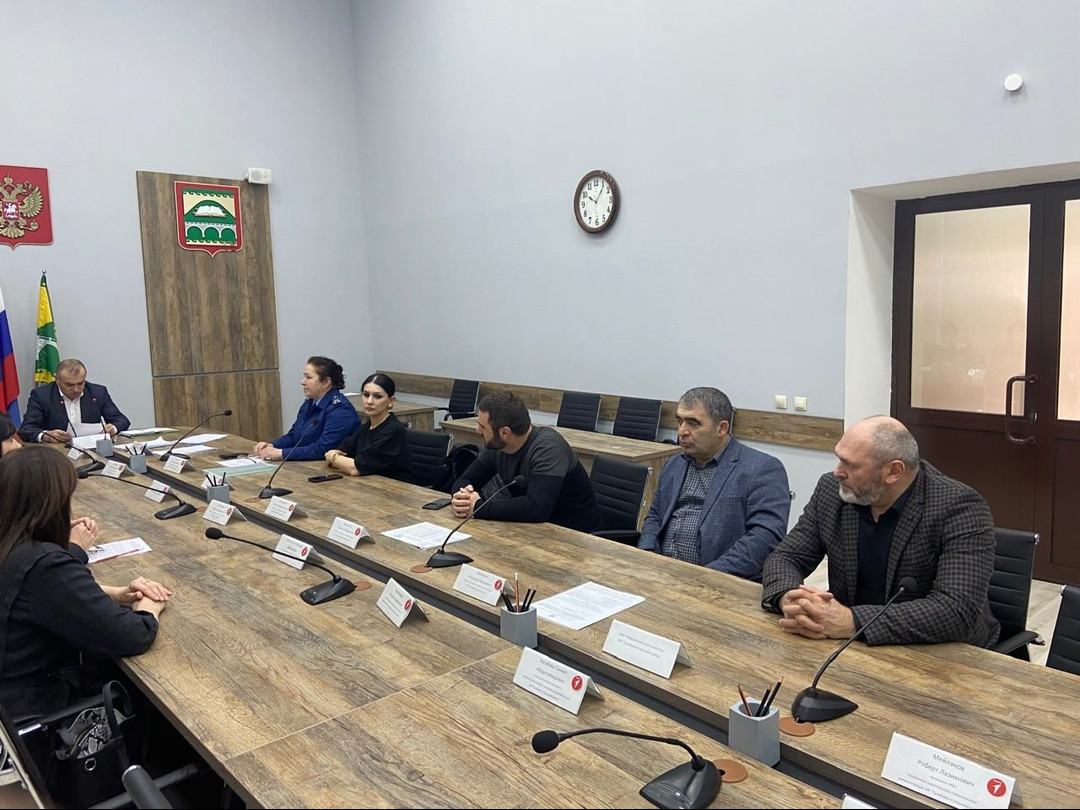 Участие в заседании комиссии по делам несовершеннолетних и защите их прав