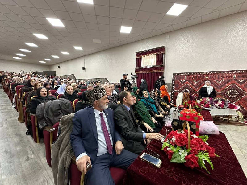 Юбилейный вечер поэзии Айшат Малачиевой.