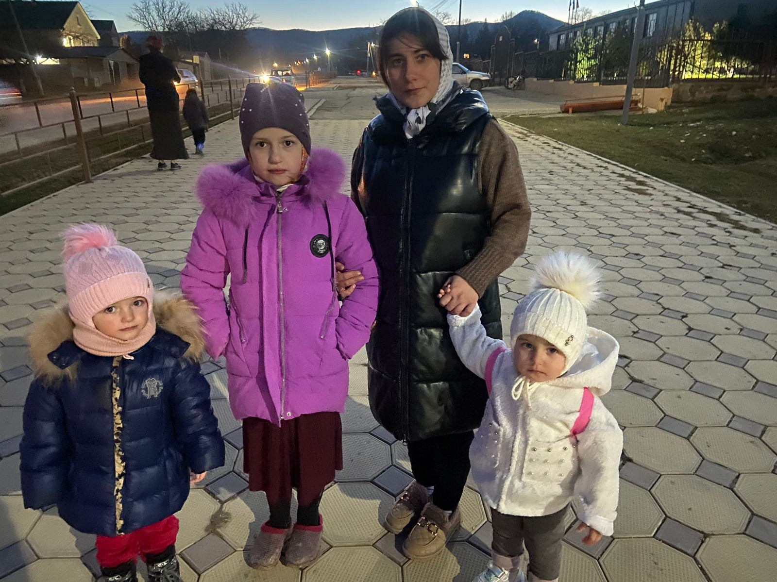 Рабочий день медсестры с функцией сиделки, Аминат Исаевой, включает многообразные задачи и обязанности.