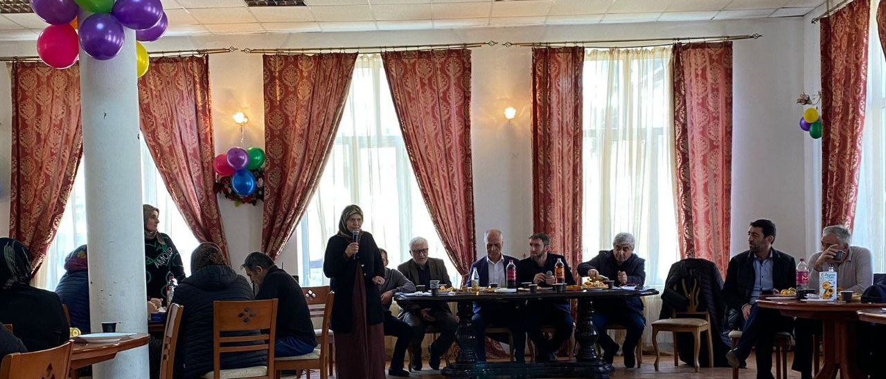 В преддверии Дня инвалидов в Цумадинском районе прошла встреча представителей социальных ведомств Минтруда РД, других ответственных структур  и граждан с ОВЗ