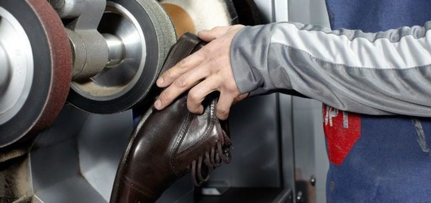 Рашид Ризаев выбрал для себя профессию обувщика и очень этим гордиться