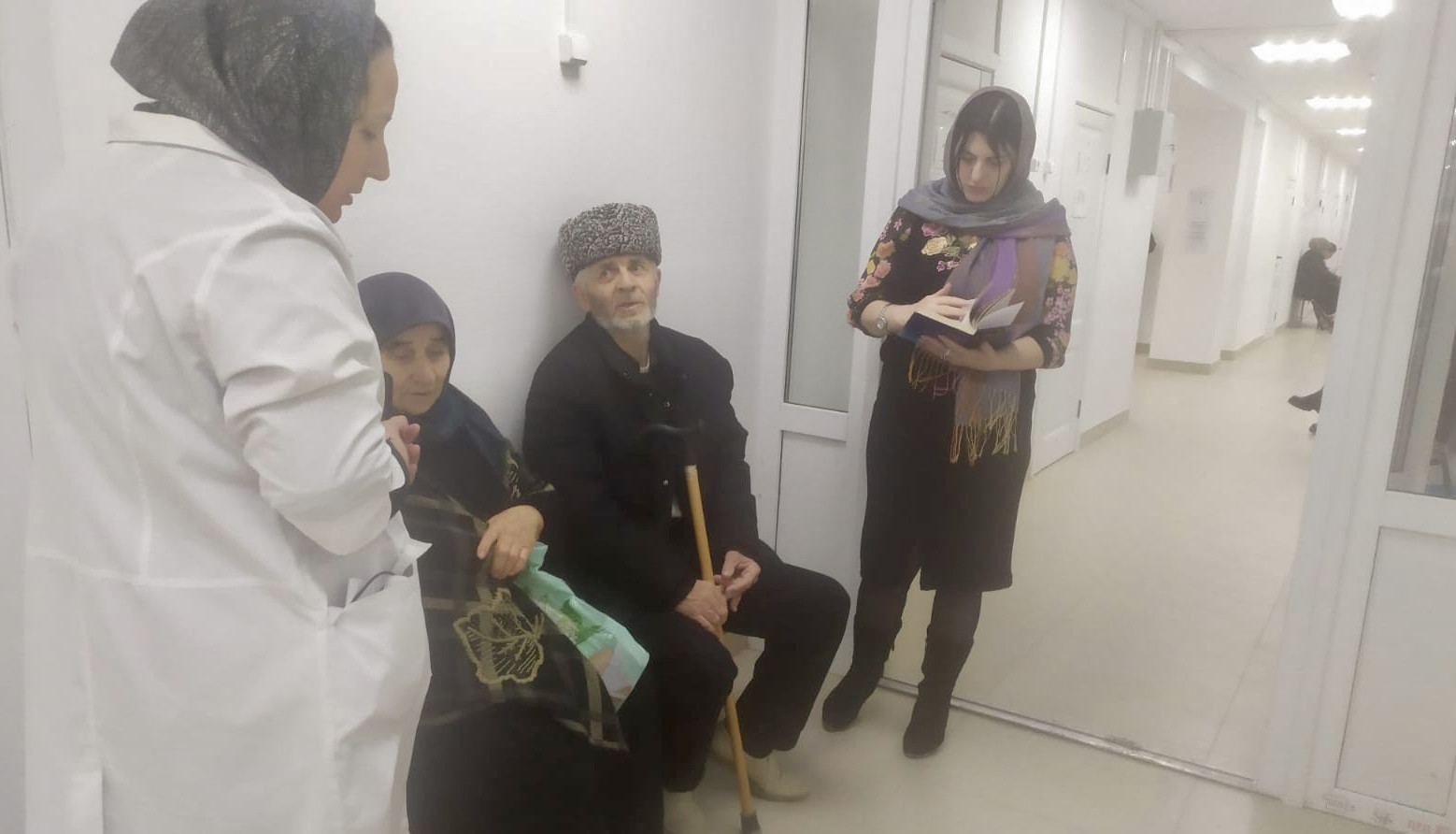 доставка лиц старше 65 лет в медицинские учреждения