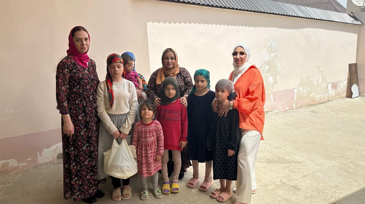 Благотворительная акция: "Дети -наше будущее !