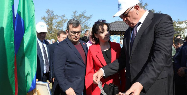 В Кизлярском районе республики в рамках Года семьи состоялся праздник «Семья Дагестана»