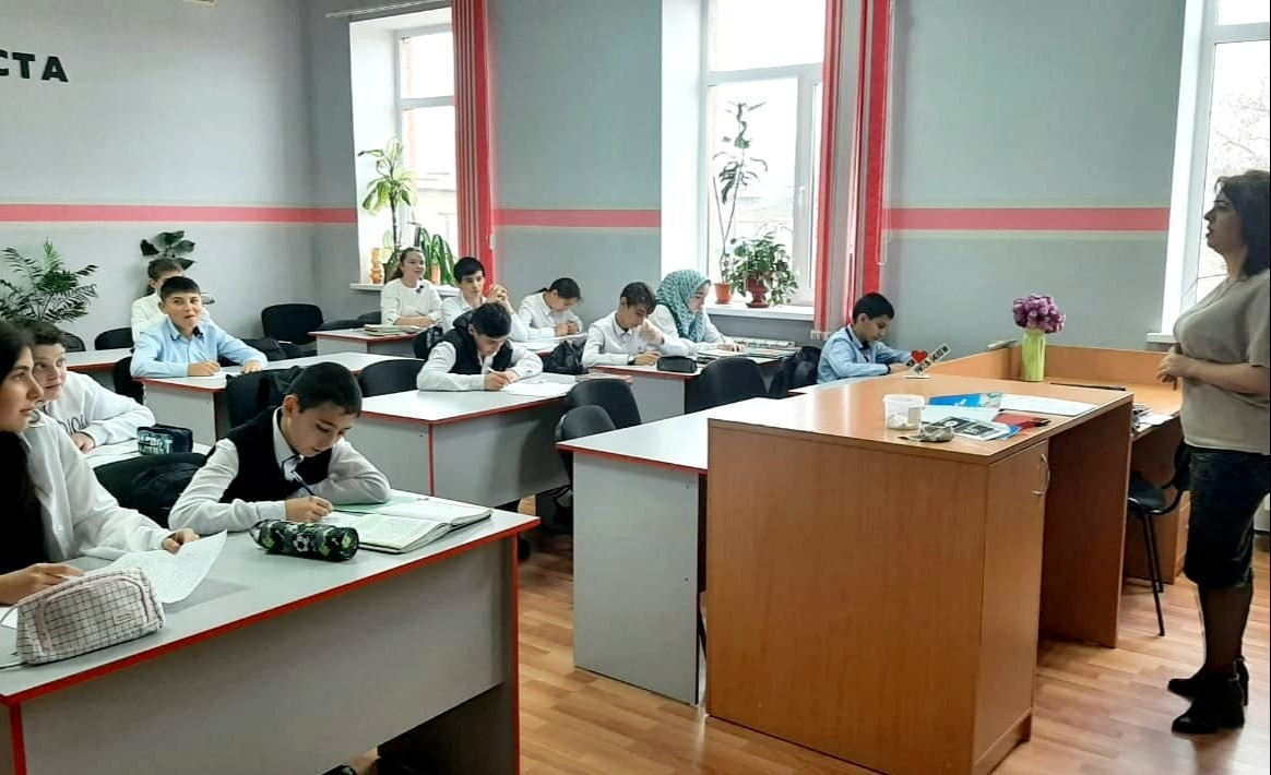 Социальные работники Минтруда Дагестана провели для учеников Сулейман-Стальского района мероприятие по противодействию терроризму