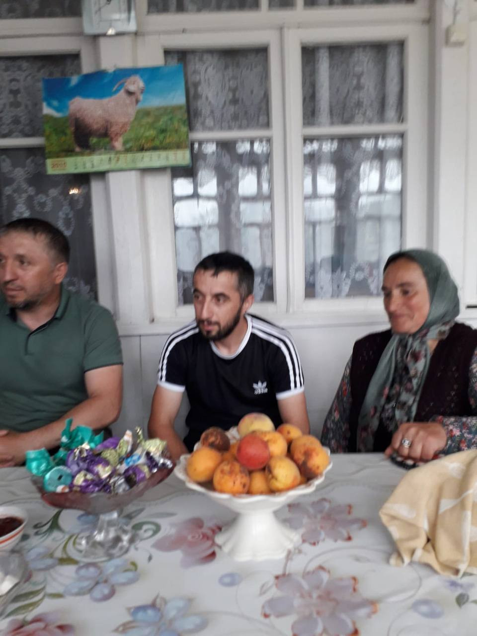 Центр социального обслуживания продолжает работу с семьями участников специальной военной операции.