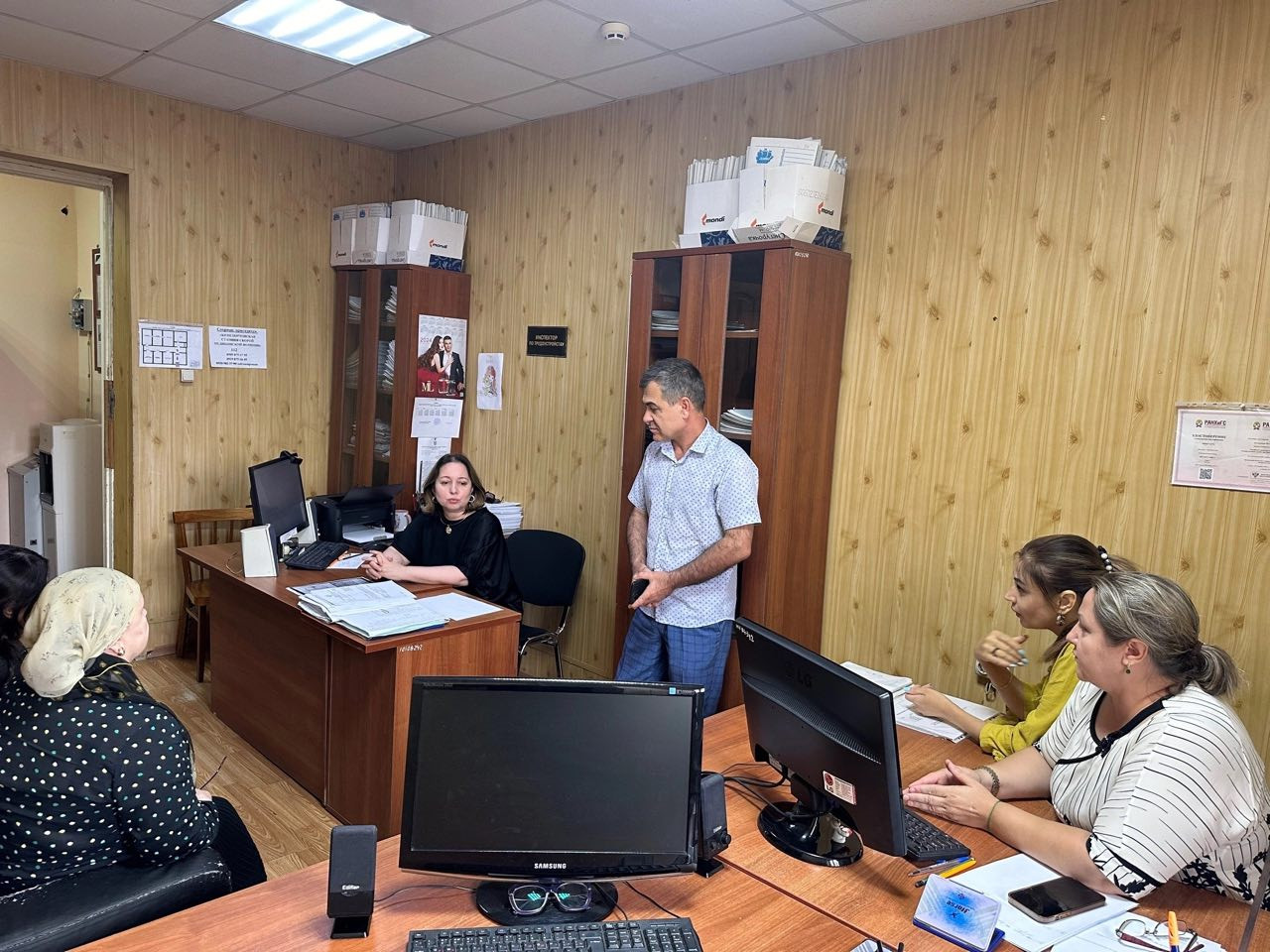 Посещение Центра Зантости Населения Представителем Министерства труда и социального развития РД Атекова Айна Багавдиновна.