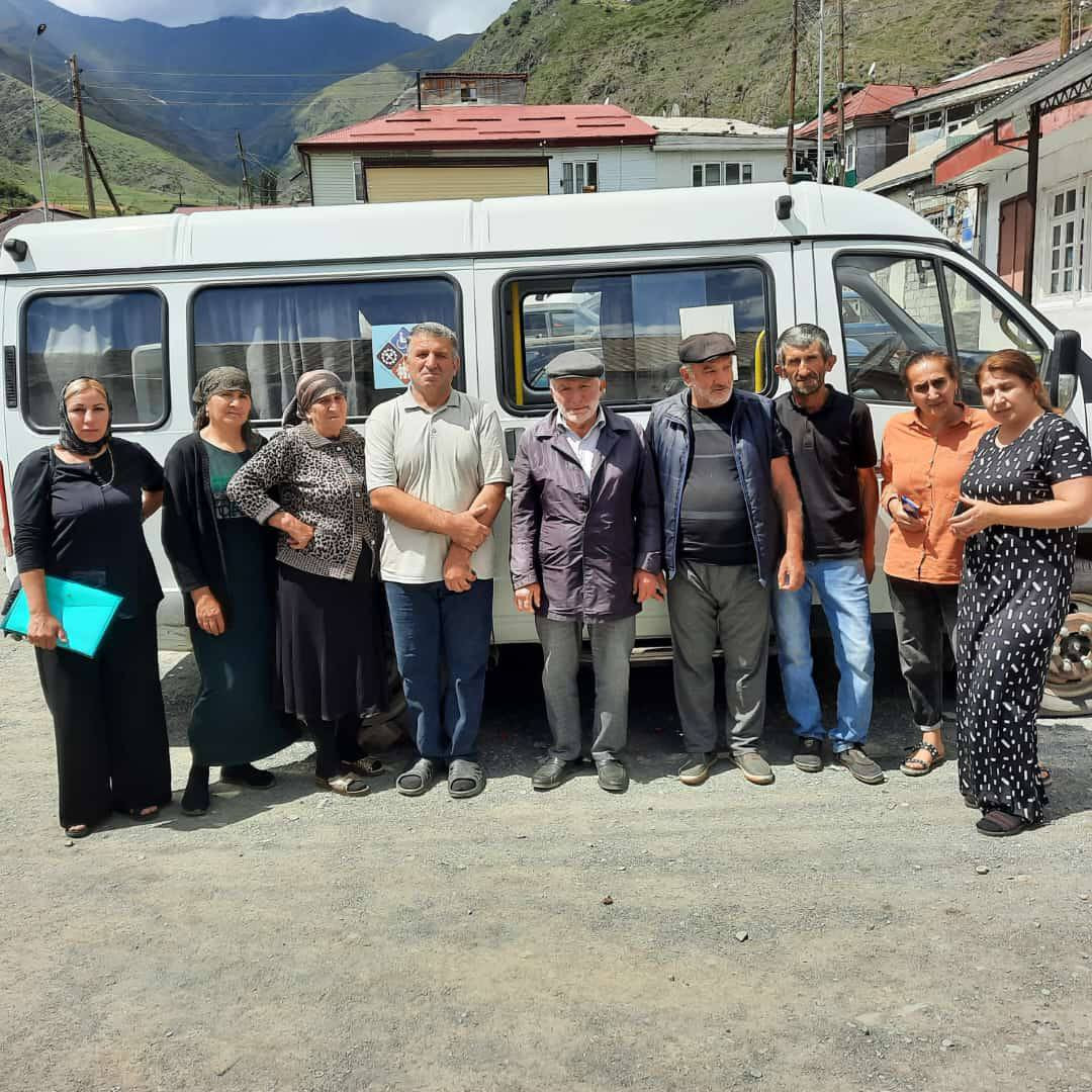 Мобильная бригада Минтруда Дагестана доставила в медучреждение около 100 пожилых граждан, проживающих в труднодоступных селах Рутульского района