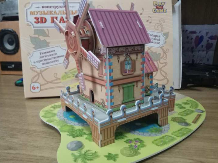 Многие родители интересуются, как провести время с детьми не только весело, но и с пользой. Мы стараемся найти занятия, которые помогут ребёнку, например, развить речь.