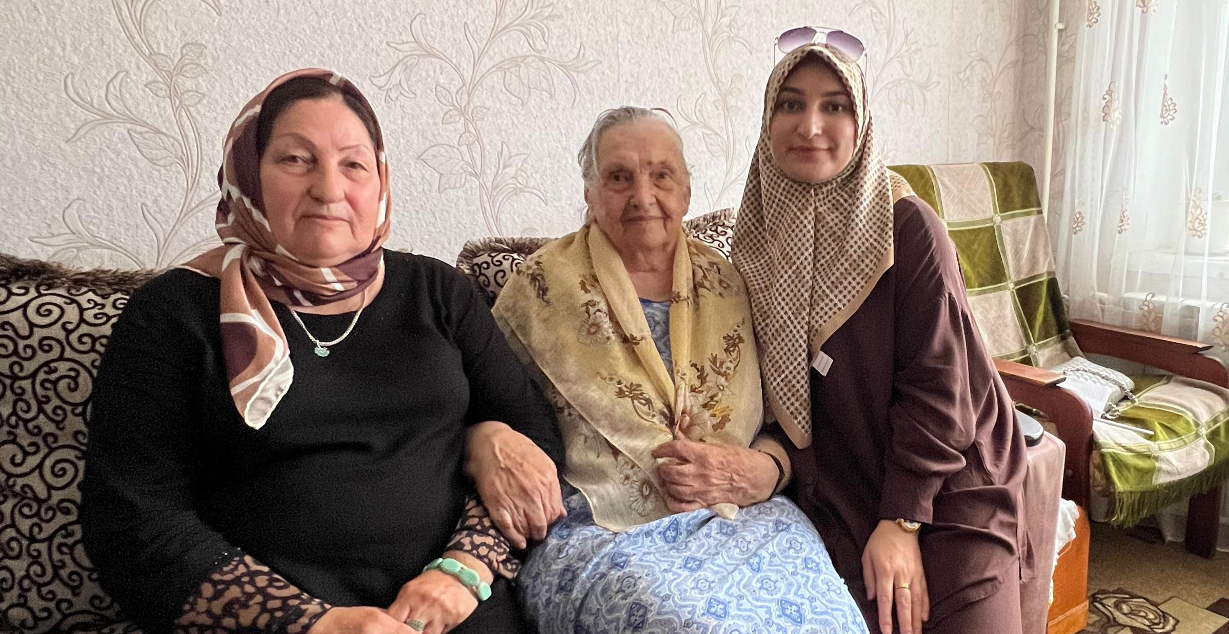 Помним! Гордимся! Чтим! В Буйнакске провели теплую встречу с ветеранами Великой Отечественной войны