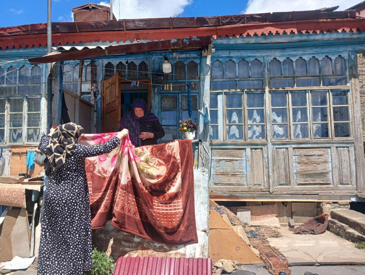 Летние хлопоты социальных работников продолжаются.