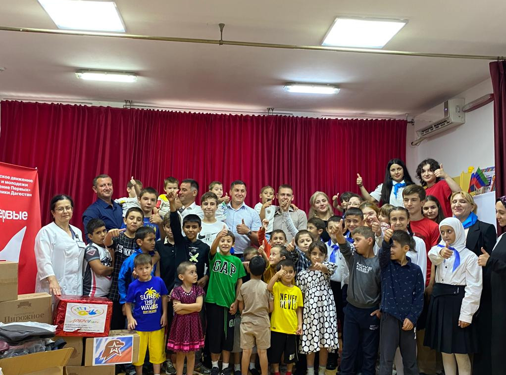 Моряки в гостях у детей