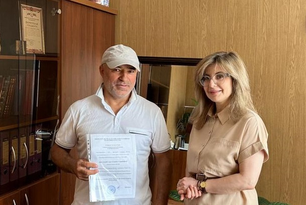 Вручение свидетельств о предоставлении безвозмездной субсидии на приобретение жилья