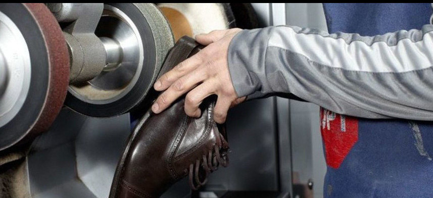 Рашид Ризаев выбрал для себя профессию обувщика и очень этим гордиться